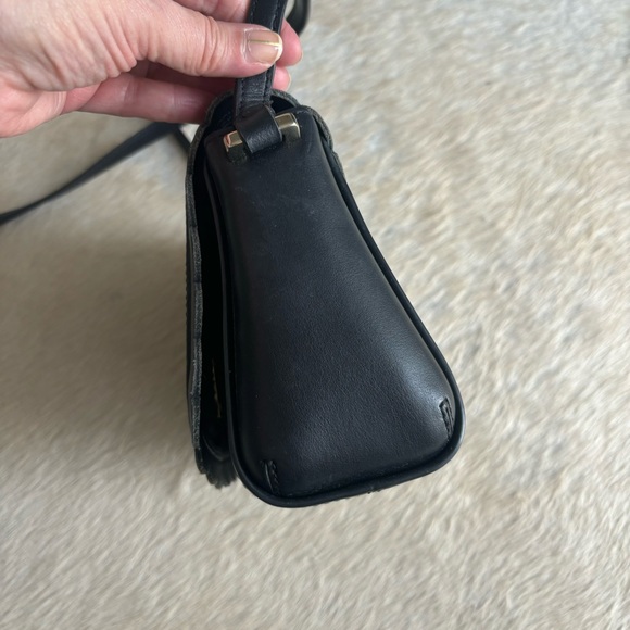 Kate Spade black/navy Jazmin Maplecourt leather crossbody with scalloped edge - Picture 7 of 12